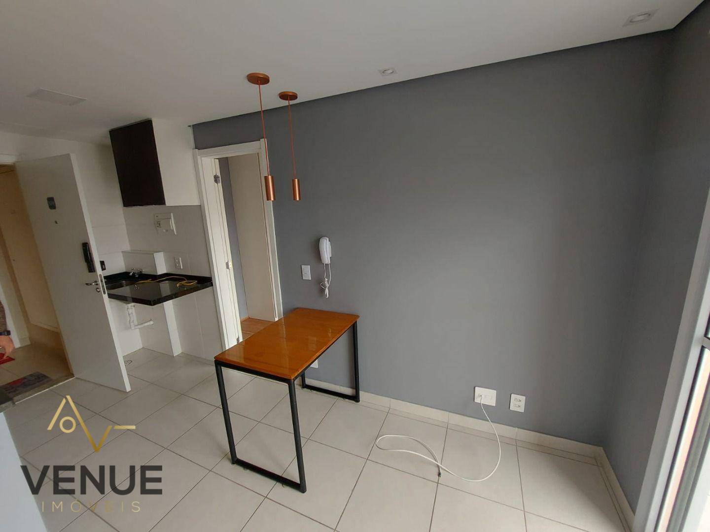 Apartamento à venda com 1 quarto, 32m² - Foto 2