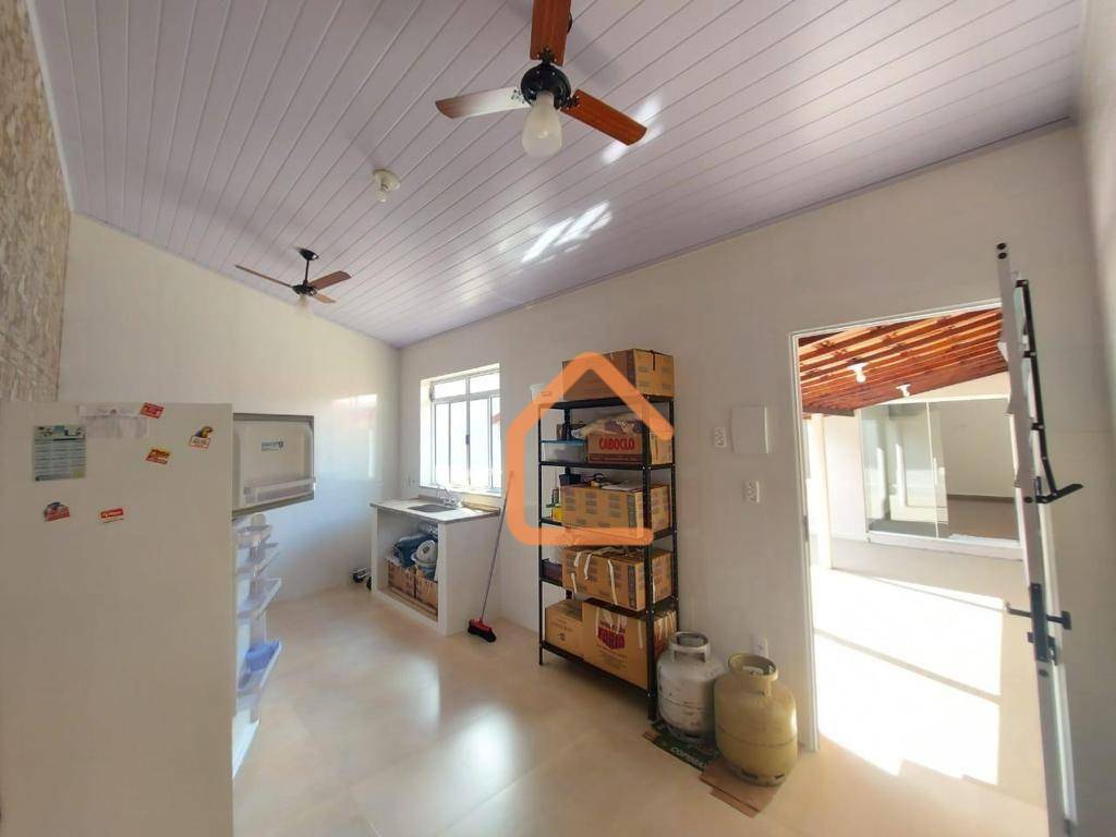 Casa à venda com 3 quartos, 136m² - Foto 5