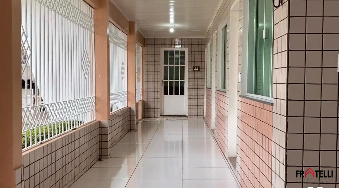 Casa à venda com 4 quartos, 600m² - Foto 9