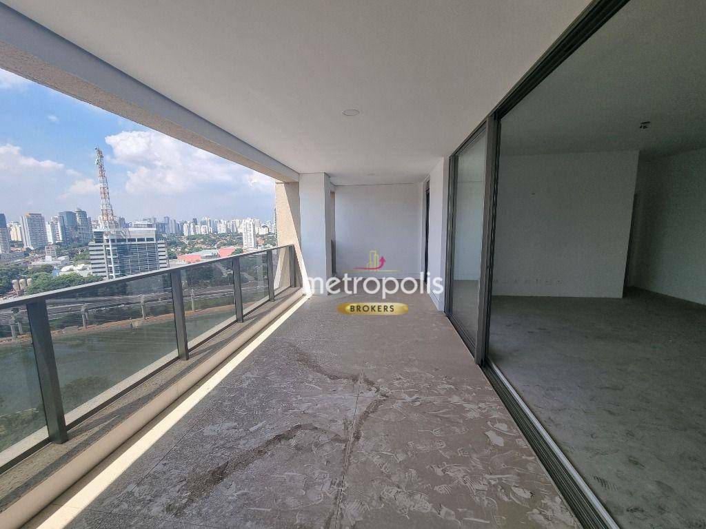 Apartamento à venda com 4 quartos, 211m² - Foto 7