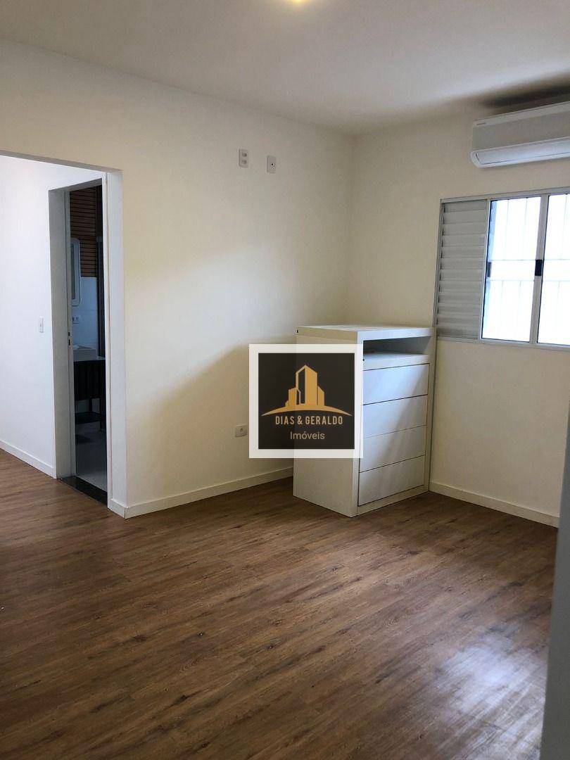 Casa à venda com 2 quartos, 168m² - Foto 11