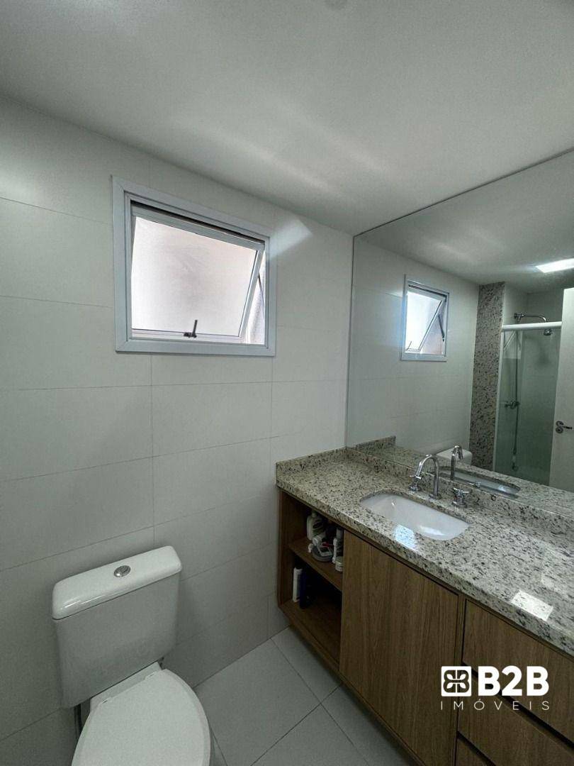 Apartamento para alugar com 2 quartos, 71m² - Foto 8