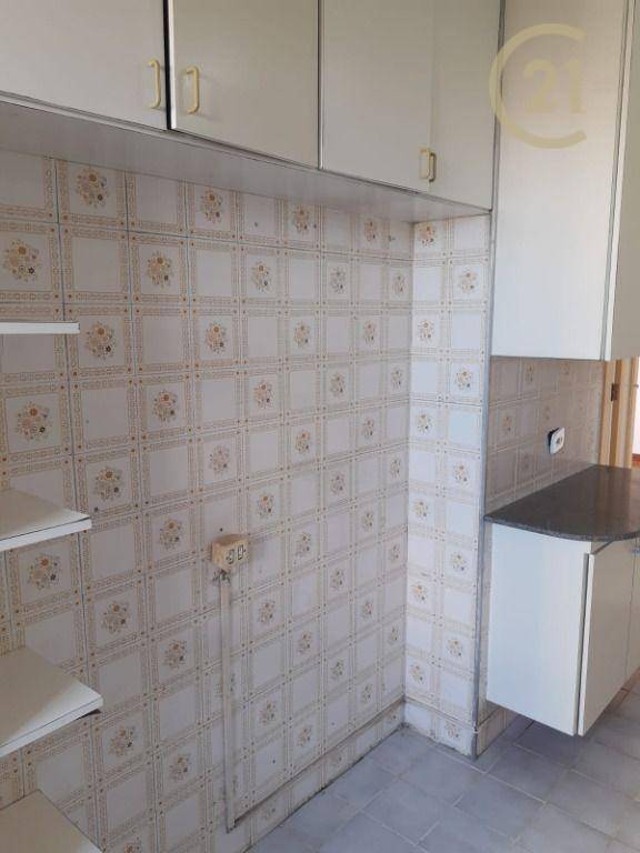 Apartamento à venda com 2 quartos, 75m² - Foto 11