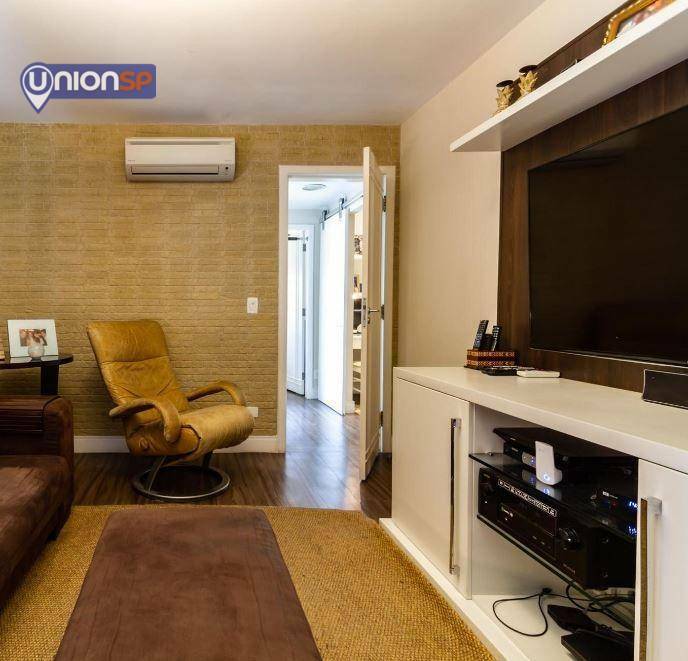 Apartamento à venda com 4 quartos, 256m² - Foto 12