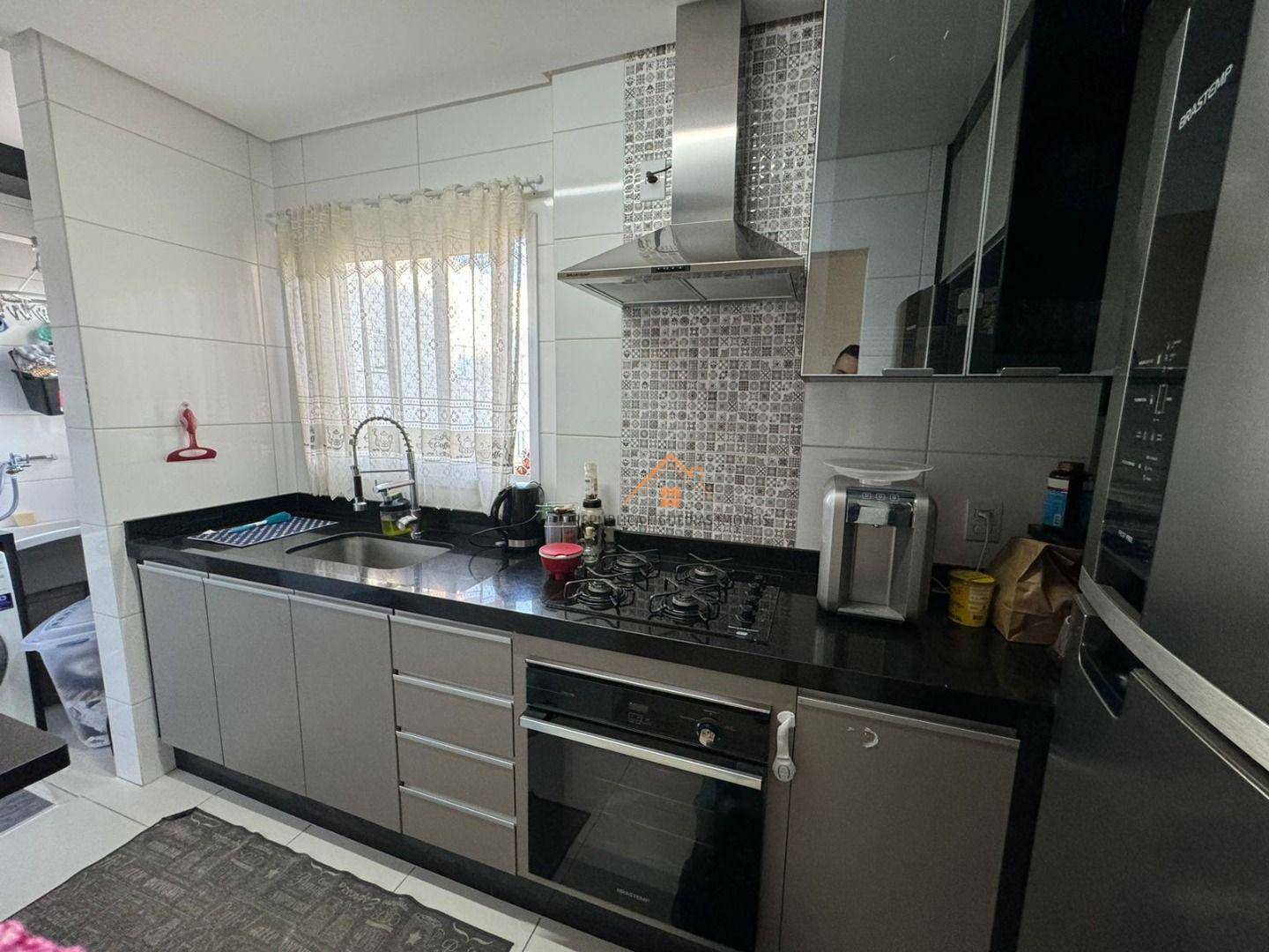 Apartamento à venda com 2 quartos, 63m² - Foto 3