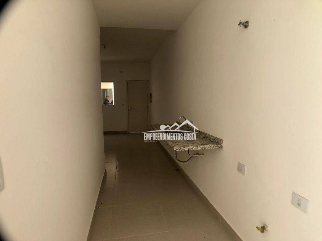 Apartamento à venda com 2 quartos, 65m² - Foto 4