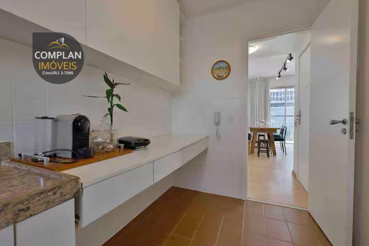 Apartamento à venda com 3 quartos, 130m² - Foto 22