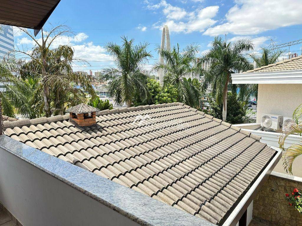 Casa de Condomínio para alugar com 4 quartos, 380m² - Foto 23