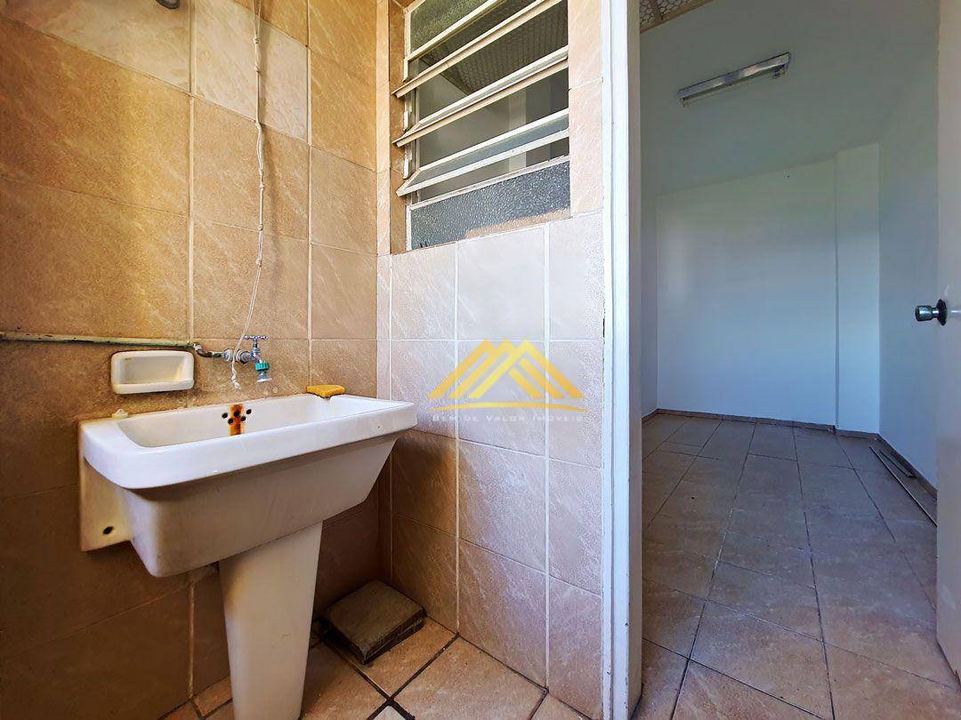 Apartamento à venda com 3 quartos, 143m² - Foto 9