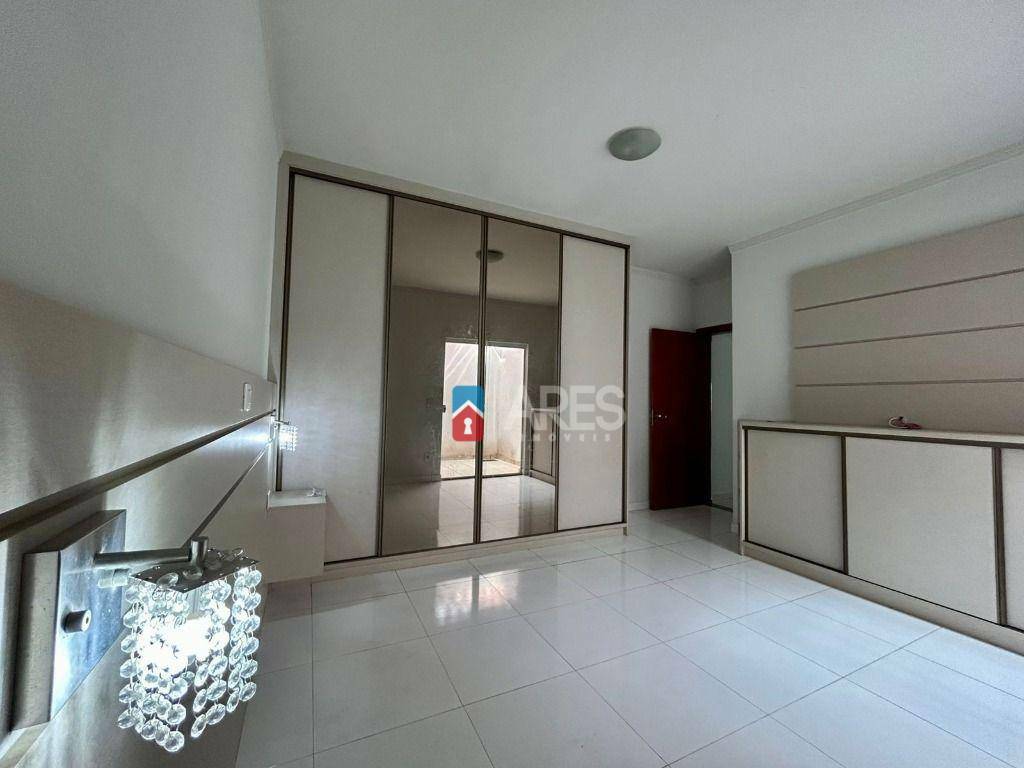 Casa à venda com 3 quartos, 120m² - Foto 17