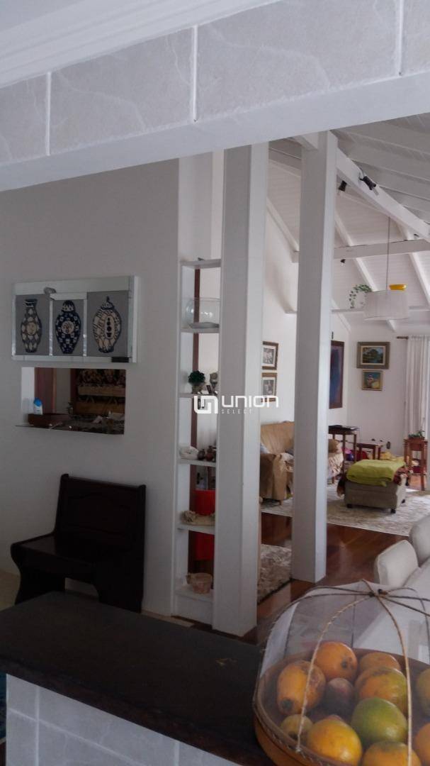 Apartamento à venda com 4 quartos, 215m² - Foto 13