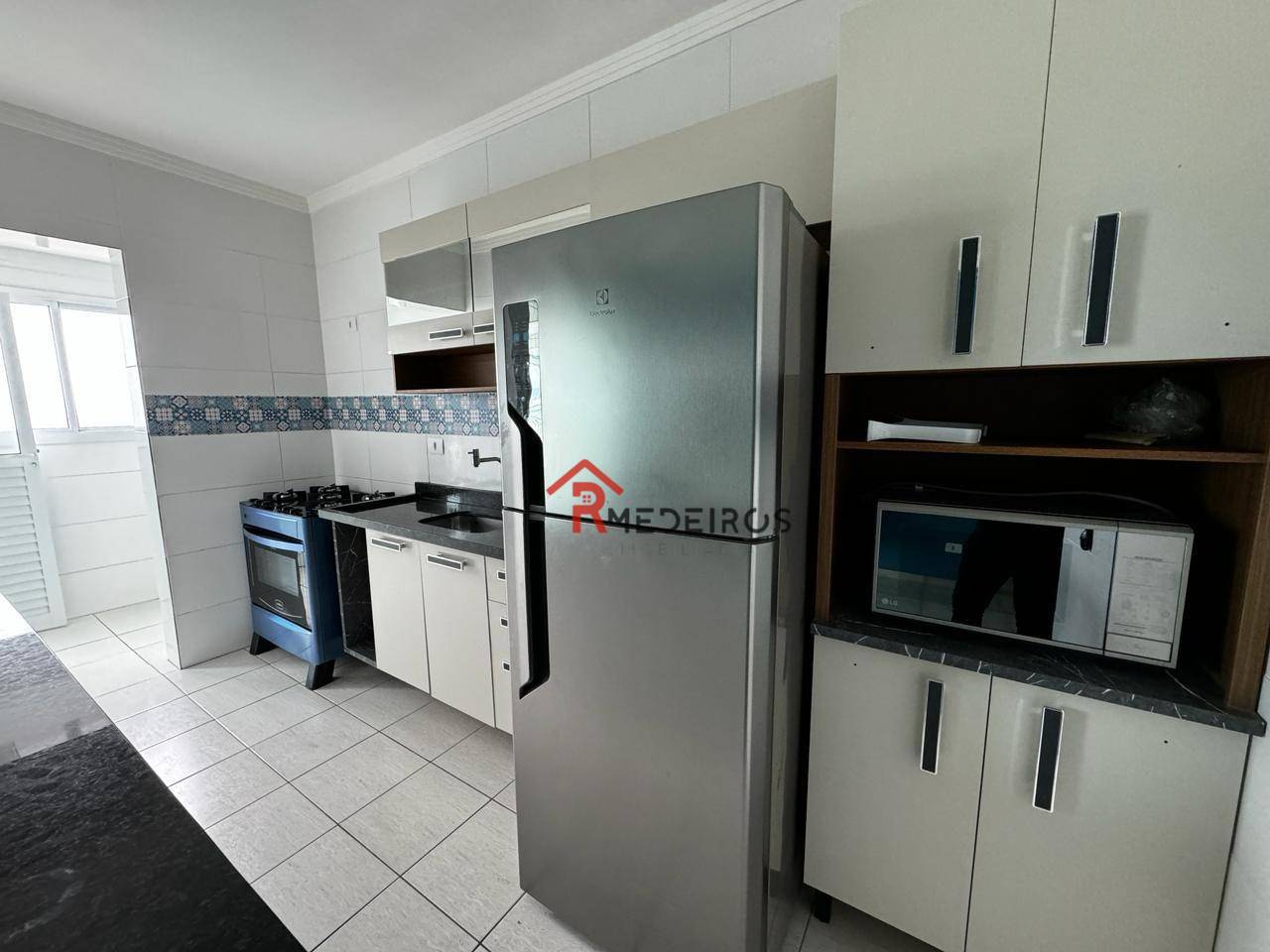 Apartamento à venda com 2 quartos, 76m² - Foto 11