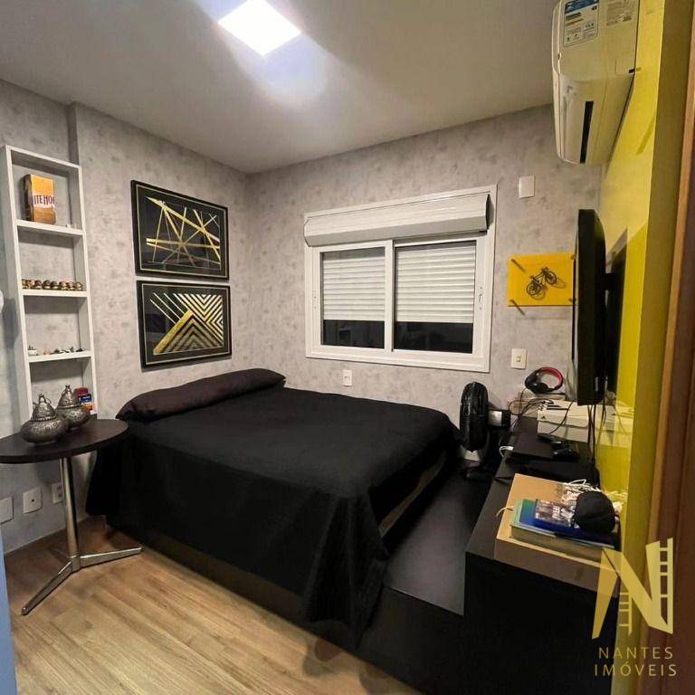 Apartamento à venda com 3 quartos, 136m² - Foto 7