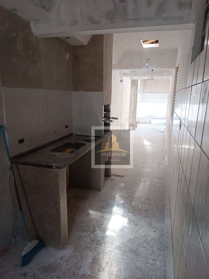 Casa à venda com 2 quartos, 118m² - Foto 22