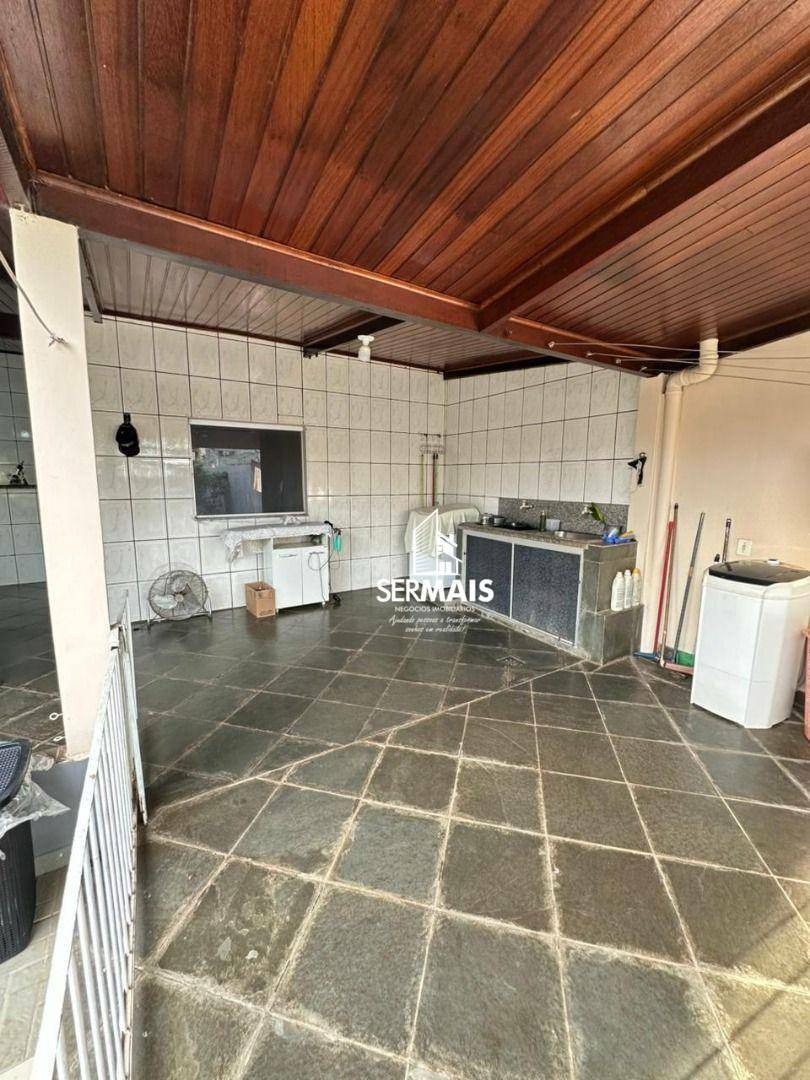 Casa, 3 quartos, 324 m² - Foto 3