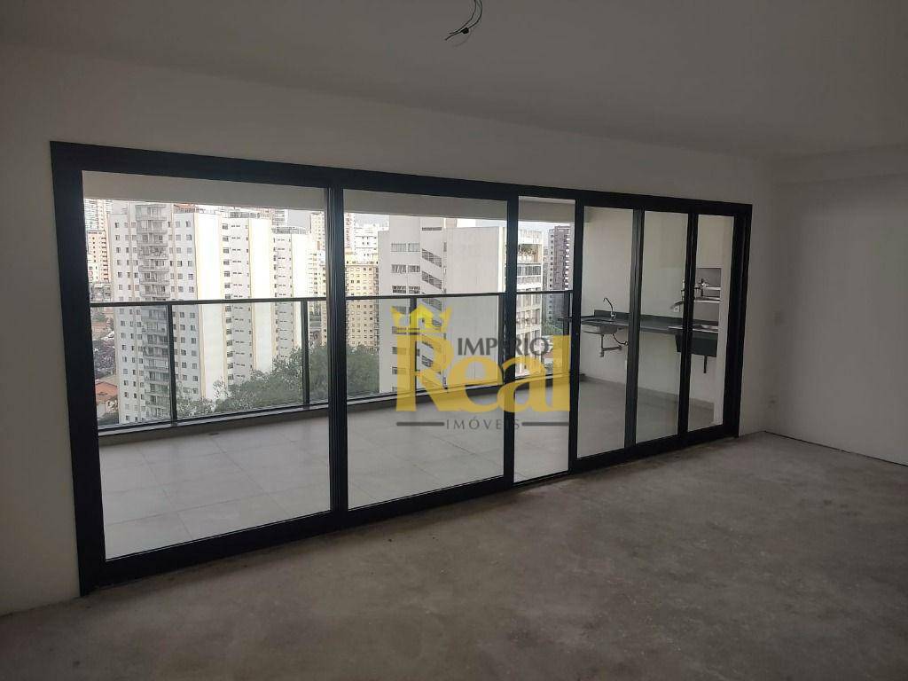 Apartamento à venda com 3 quartos, 151m² - Foto 4