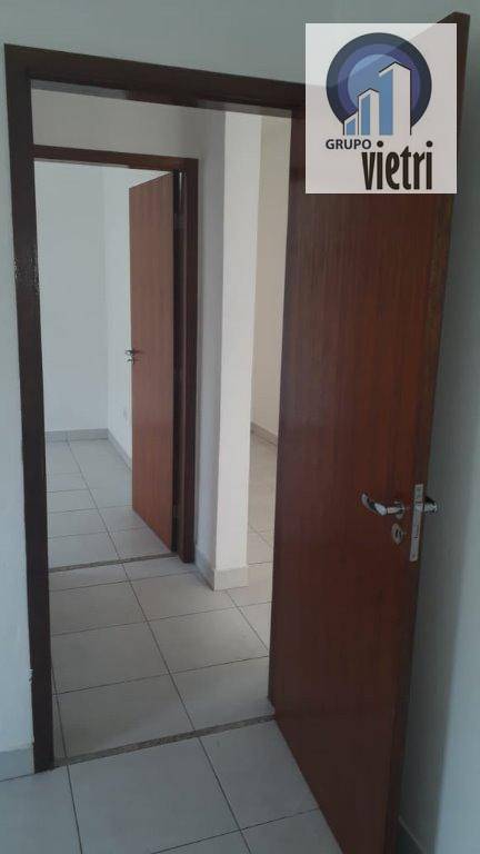 Apartamento para alugar com 2 quartos, 60m² - Foto 12