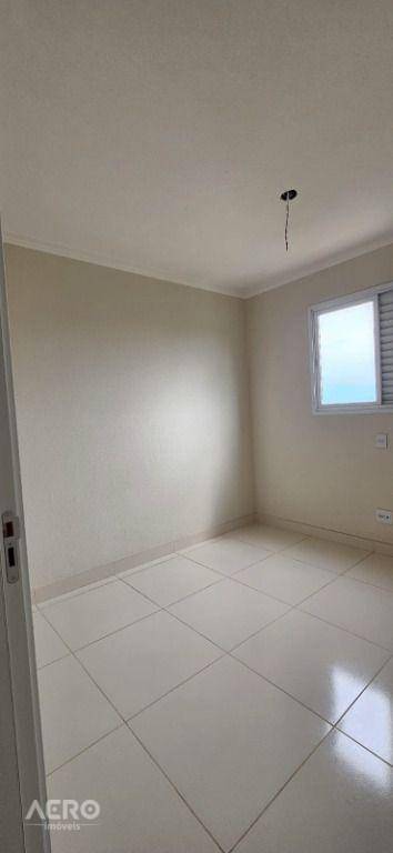 Apartamento à venda com 2 quartos, 71m² - Foto 10