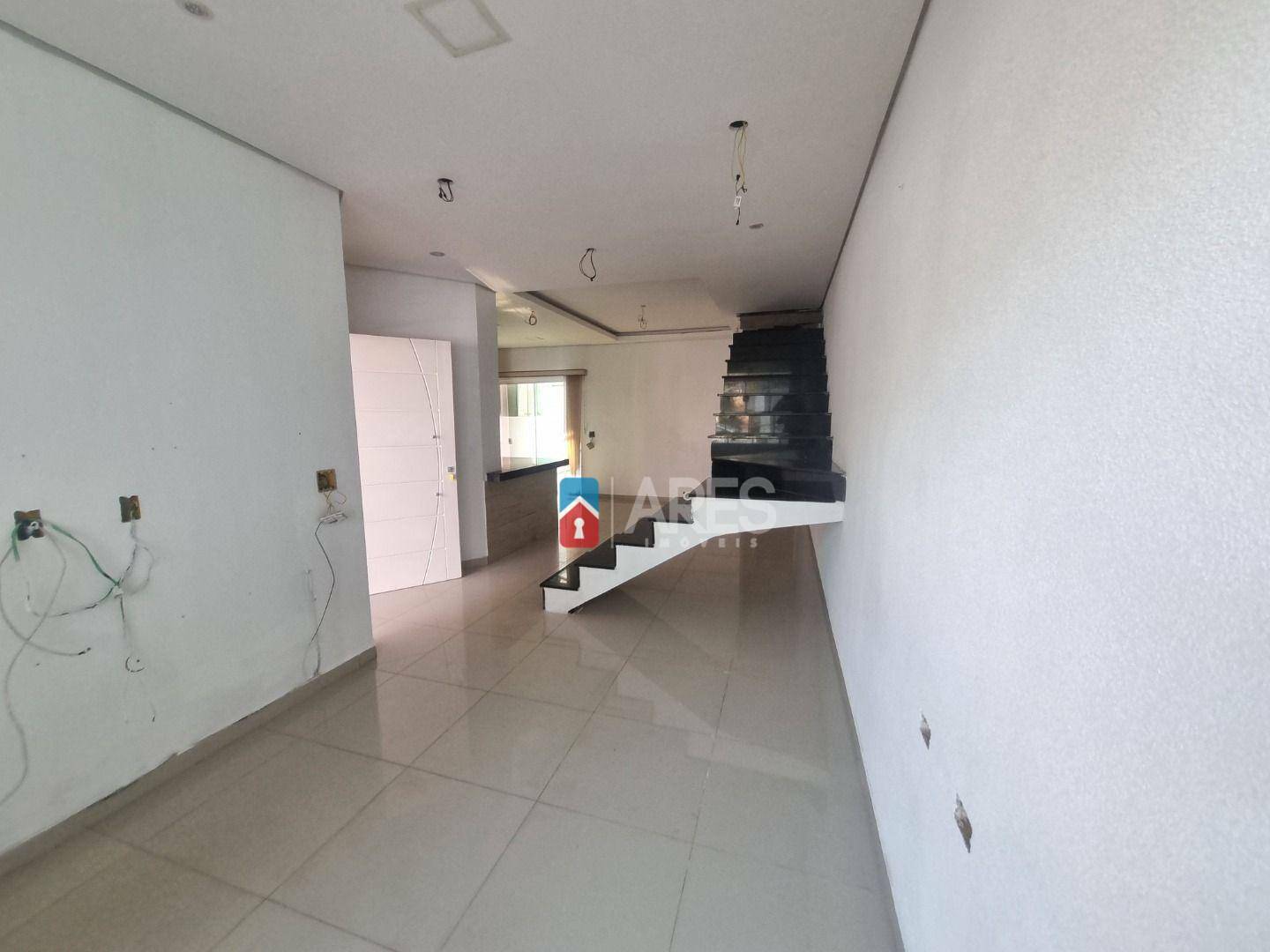 Casa para alugar com 5 quartos, 110m² - Foto 4