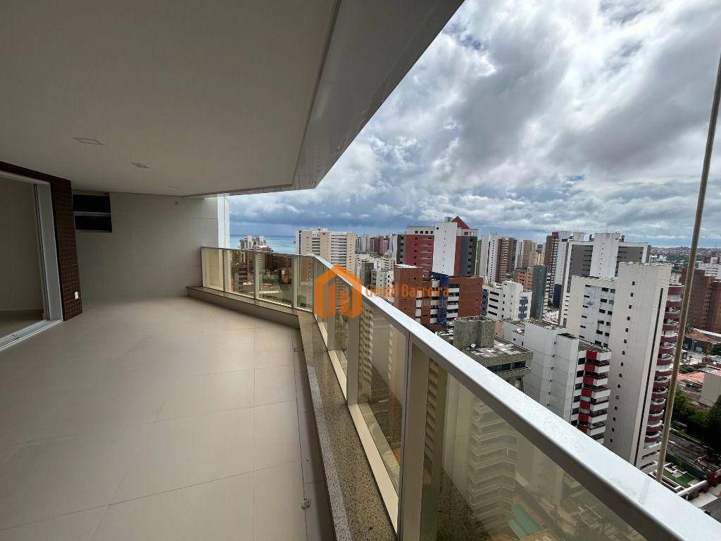 Apartamento à venda com 4 quartos, 231m² - Foto 3