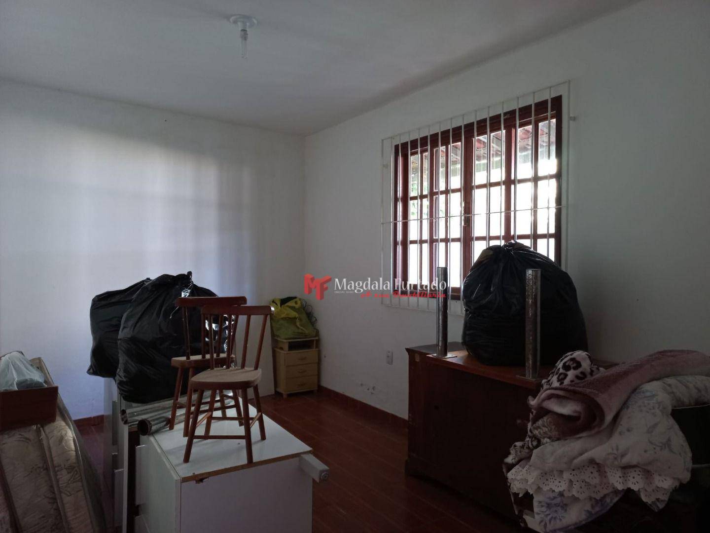 Casa à venda com 4 quartos, 200m² - Foto 7