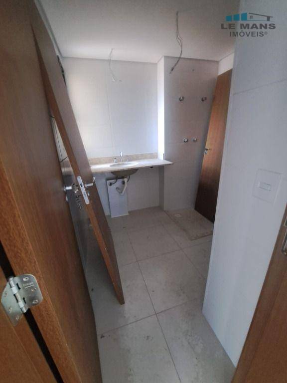 Apartamento à venda com 3 quartos, 85m² - Foto 17