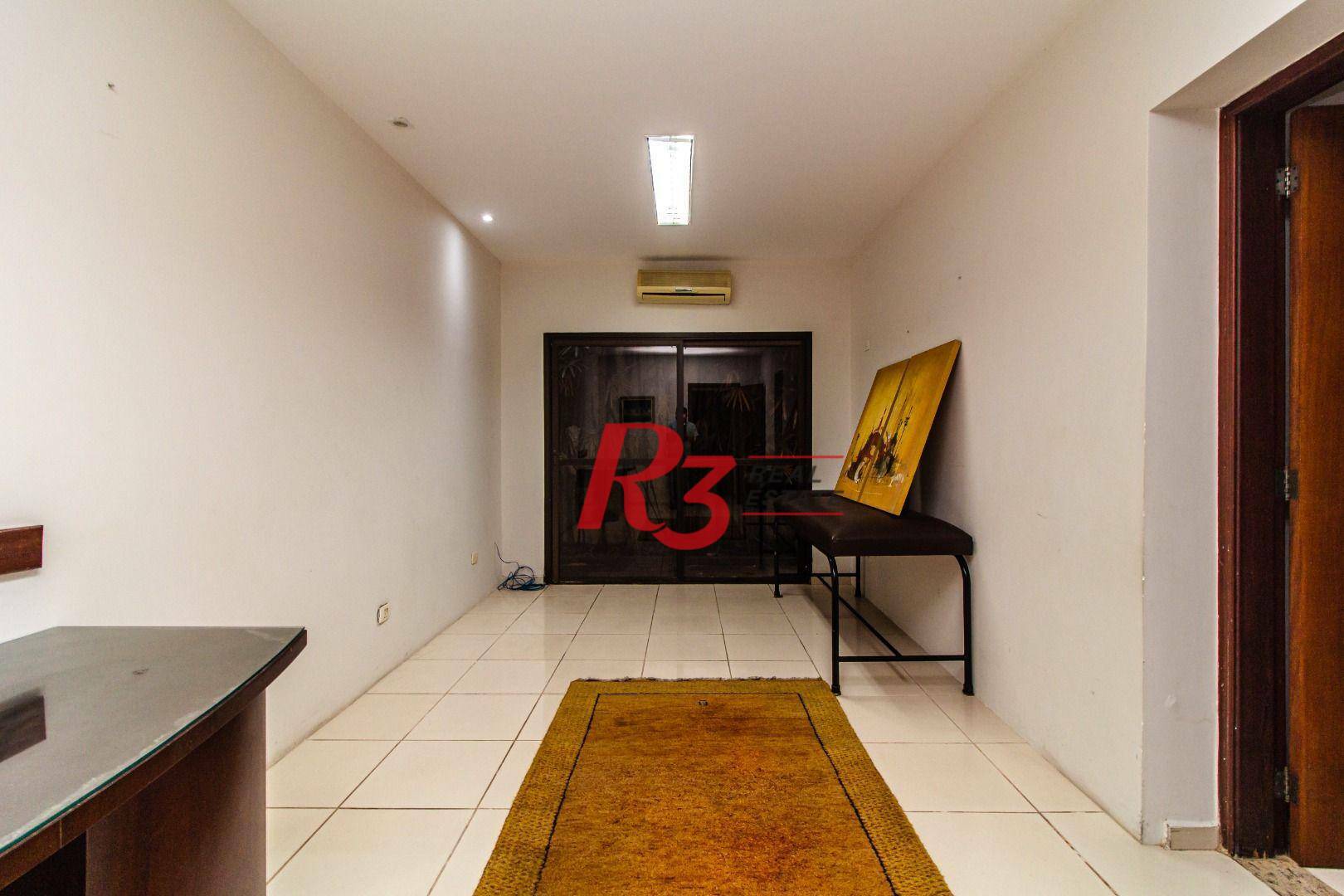 Casa para alugar com 5 quartos, 159m² - Foto 13