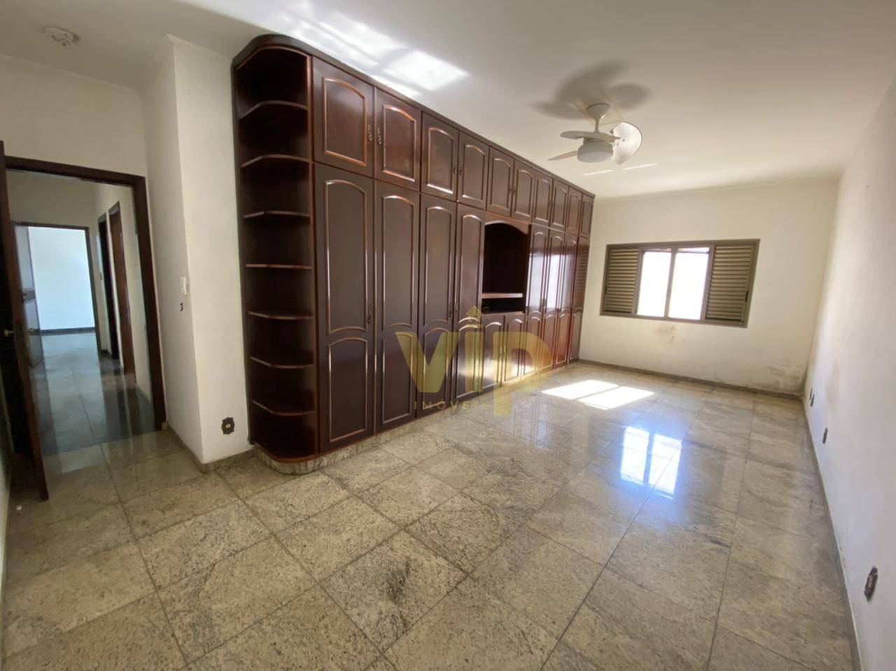 Casa à venda com 3 quartos, 190m² - Foto 16