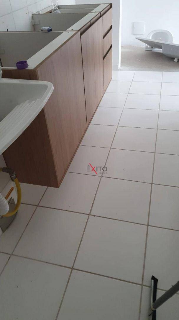 Apartamento à venda com 2 quartos, 46m² - Foto 2