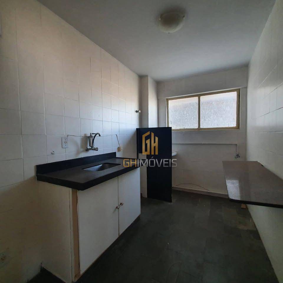 Apartamento para alugar com 2 quartos, 67m² - Foto 6