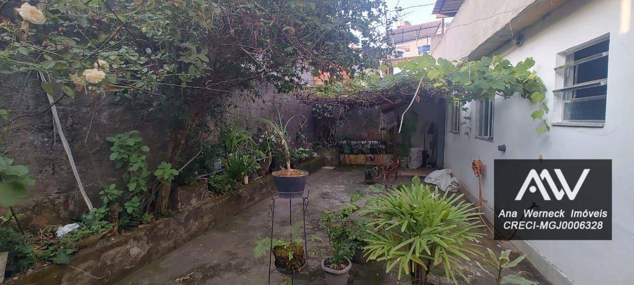 Casa à venda com 3 quartos, 200m² - Foto 13