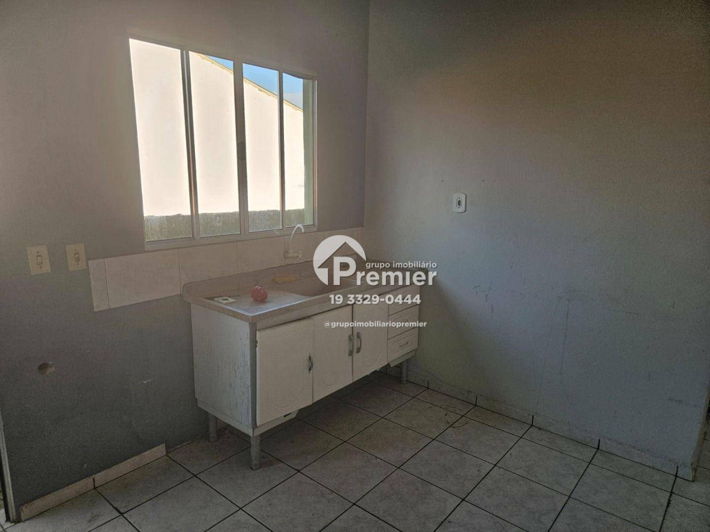 Casa à venda com 2 quartos, 95m² - Foto 2