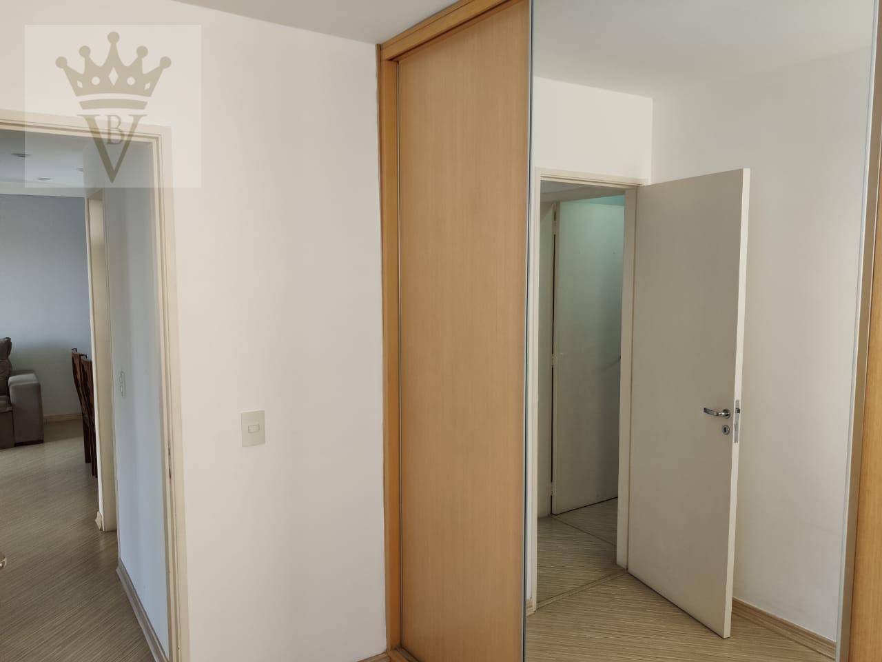 Apartamento à venda com 2 quartos, 64m² - Foto 11