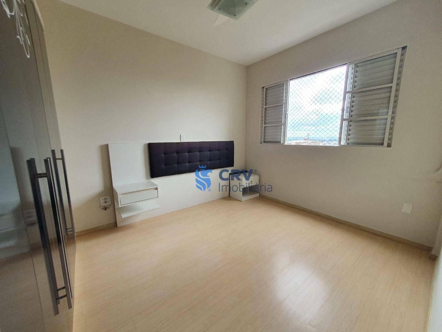 Apartamento à venda com 3 quartos, 95m² - Foto 13