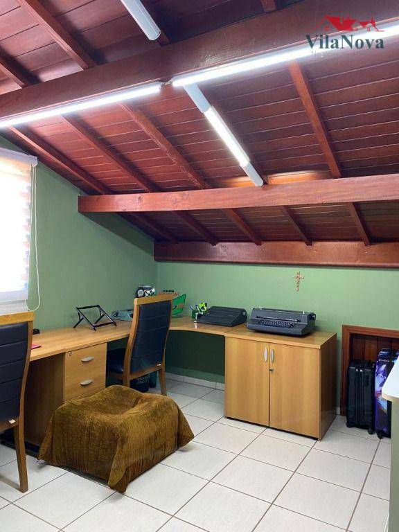 Casa à venda com 3 quartos, 220m² - Foto 22