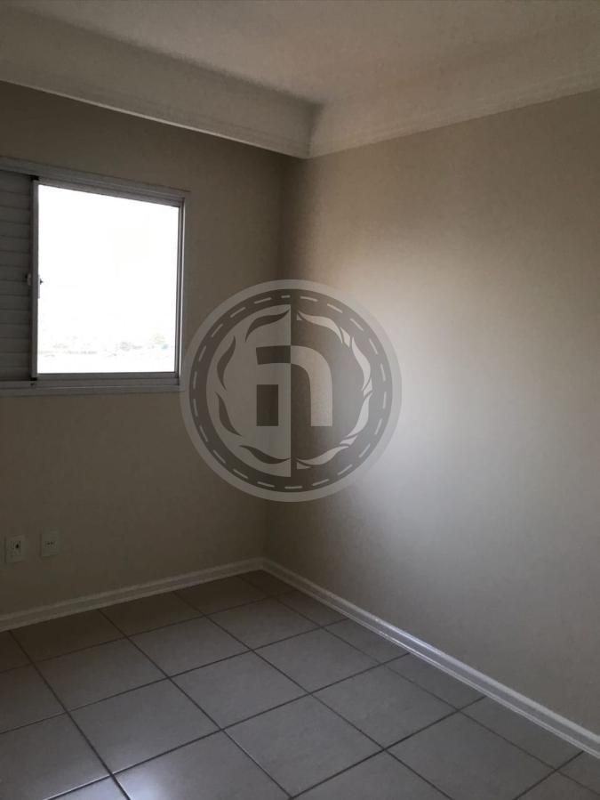 Apartamento à venda com 3 quartos, 97m² - Foto 10