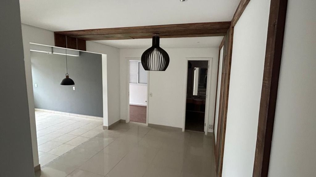 Casa de Condomínio para alugar com 5 quartos, 352m² - Foto 67