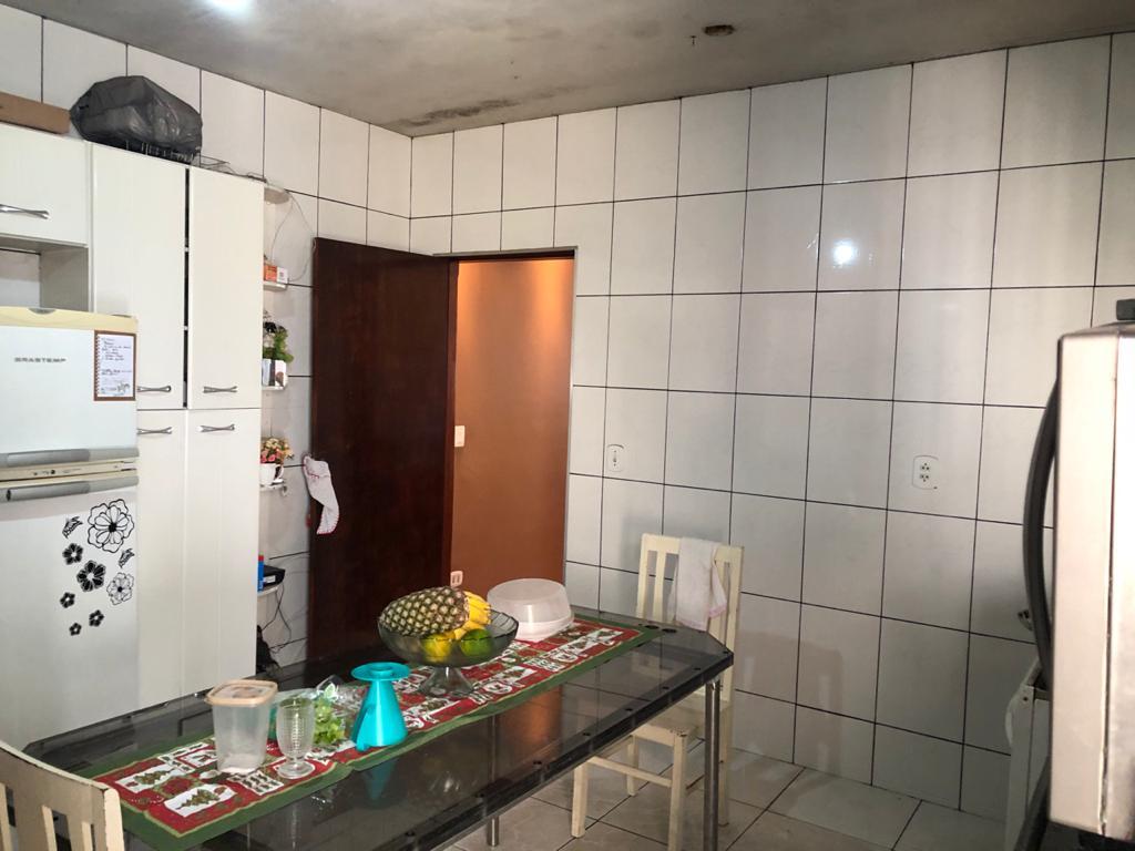 Sobrado à venda com 3 quartos, 222m² - Foto 2