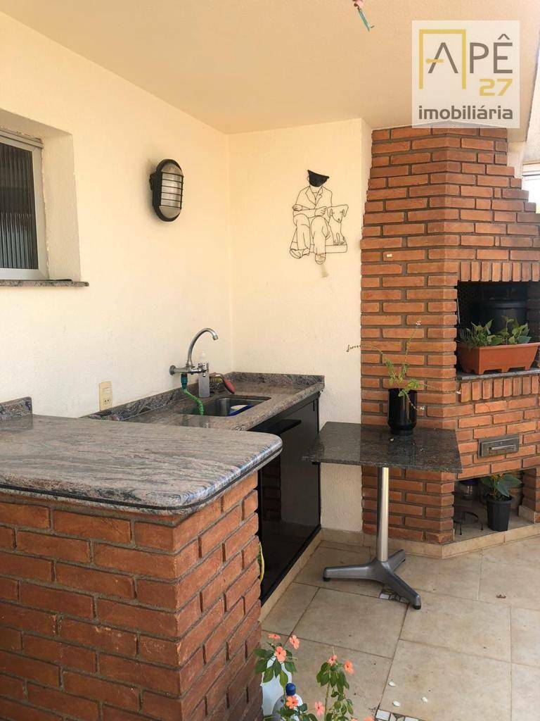 Apartamento à venda com 3 quartos, 220m² - Foto 2