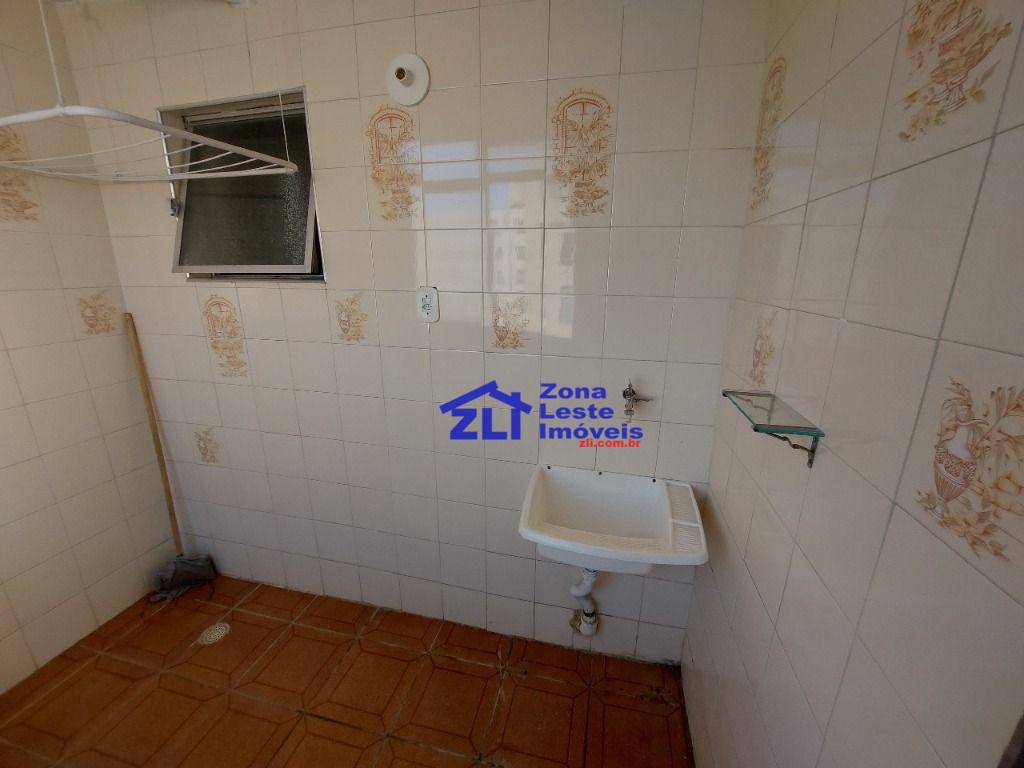 Apartamento à venda e aluguel com 2 quartos, 58m² - Foto 11