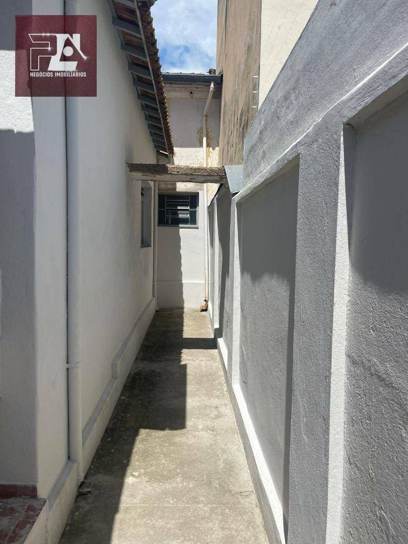 Casa à venda e aluguel com 5 quartos, 200m² - Foto 12