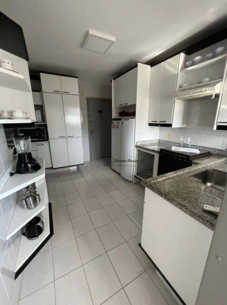 Apartamento para alugar com 2 quartos, 198m² - Foto 6