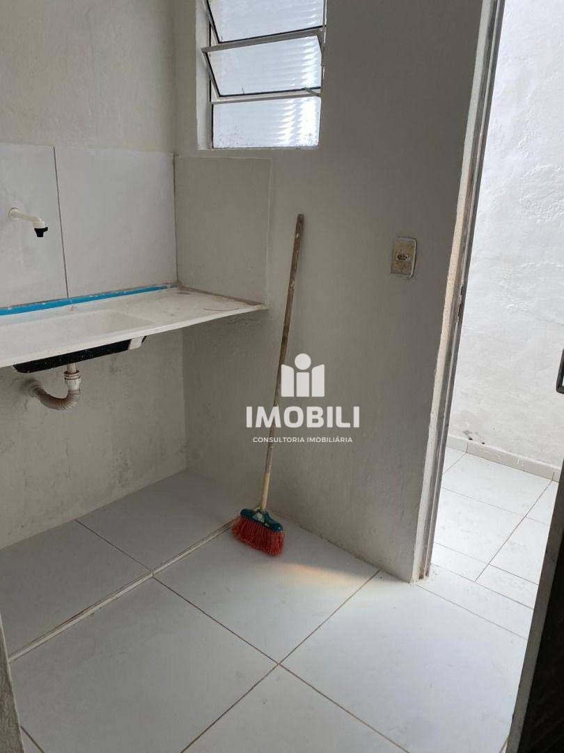 Casa à venda com 3 quartos, 80M2 - Foto 18