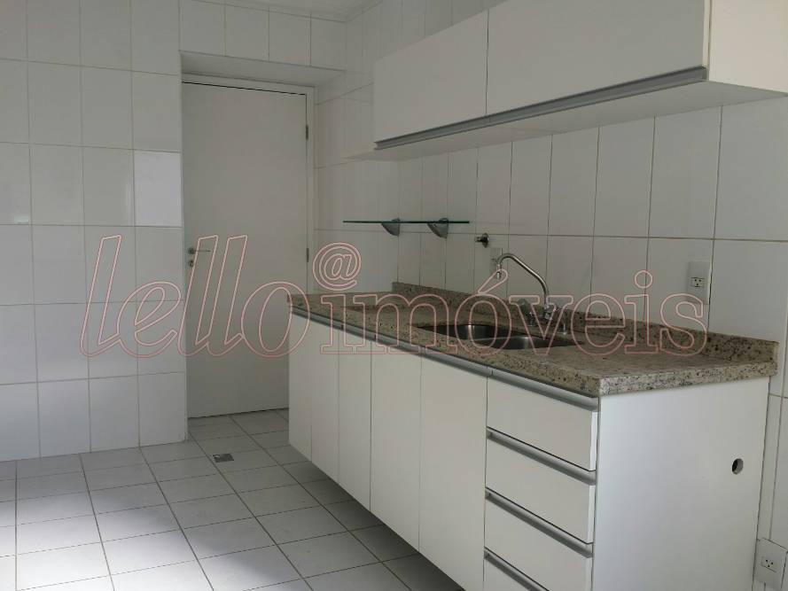 Apartamento para alugar com 3 quartos, 143m² - Foto 11