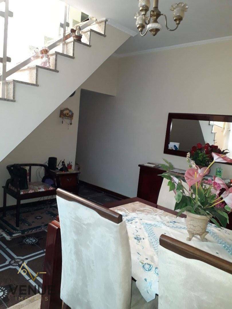 Sobrado à venda e aluguel com 3 quartos, 218m² - Foto 3