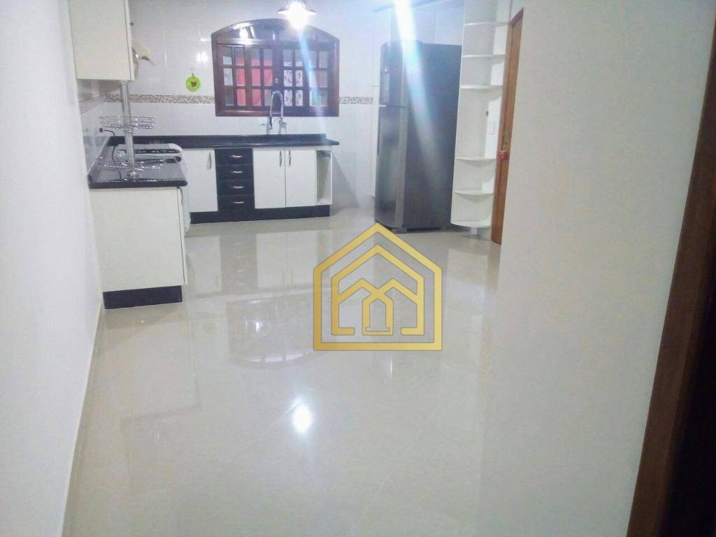 Sobrado à venda com 4 quartos, 180m² - Foto 5