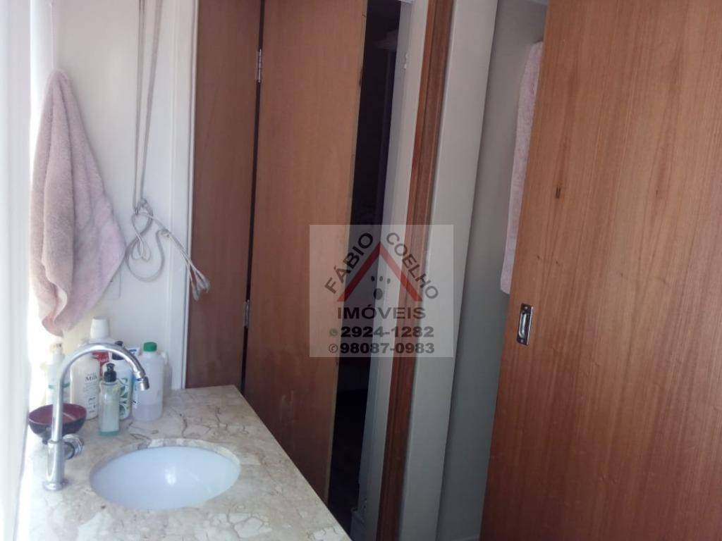 Apartamento à venda com 3 quartos, 90m² - Foto 2