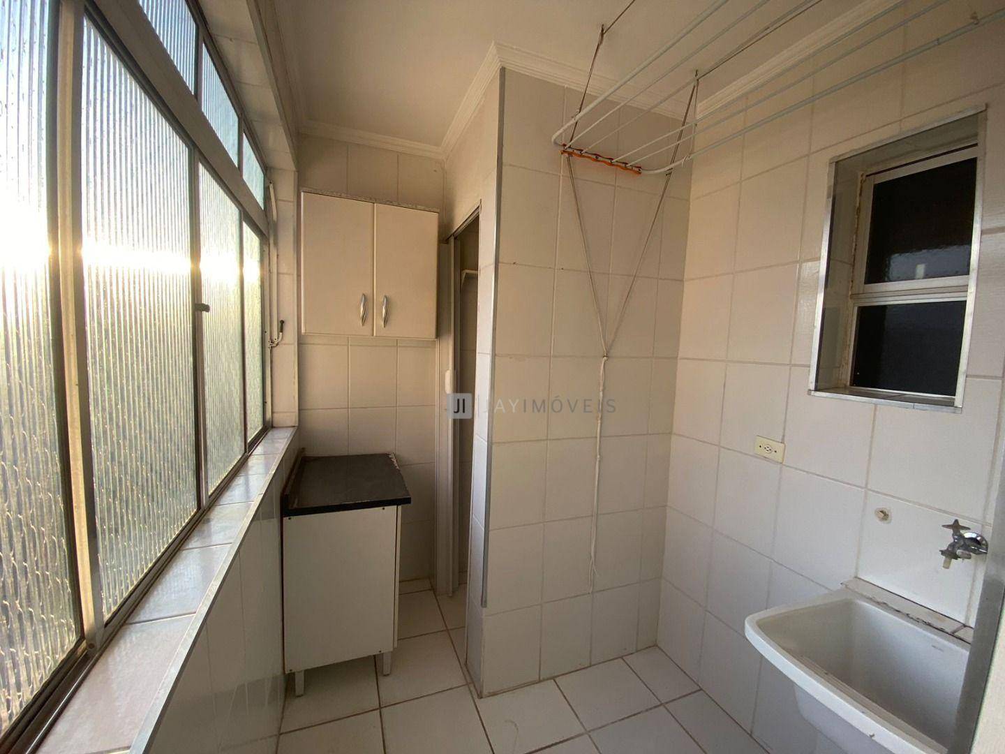 Apartamento à venda com 2 quartos, 60m² - Foto 7