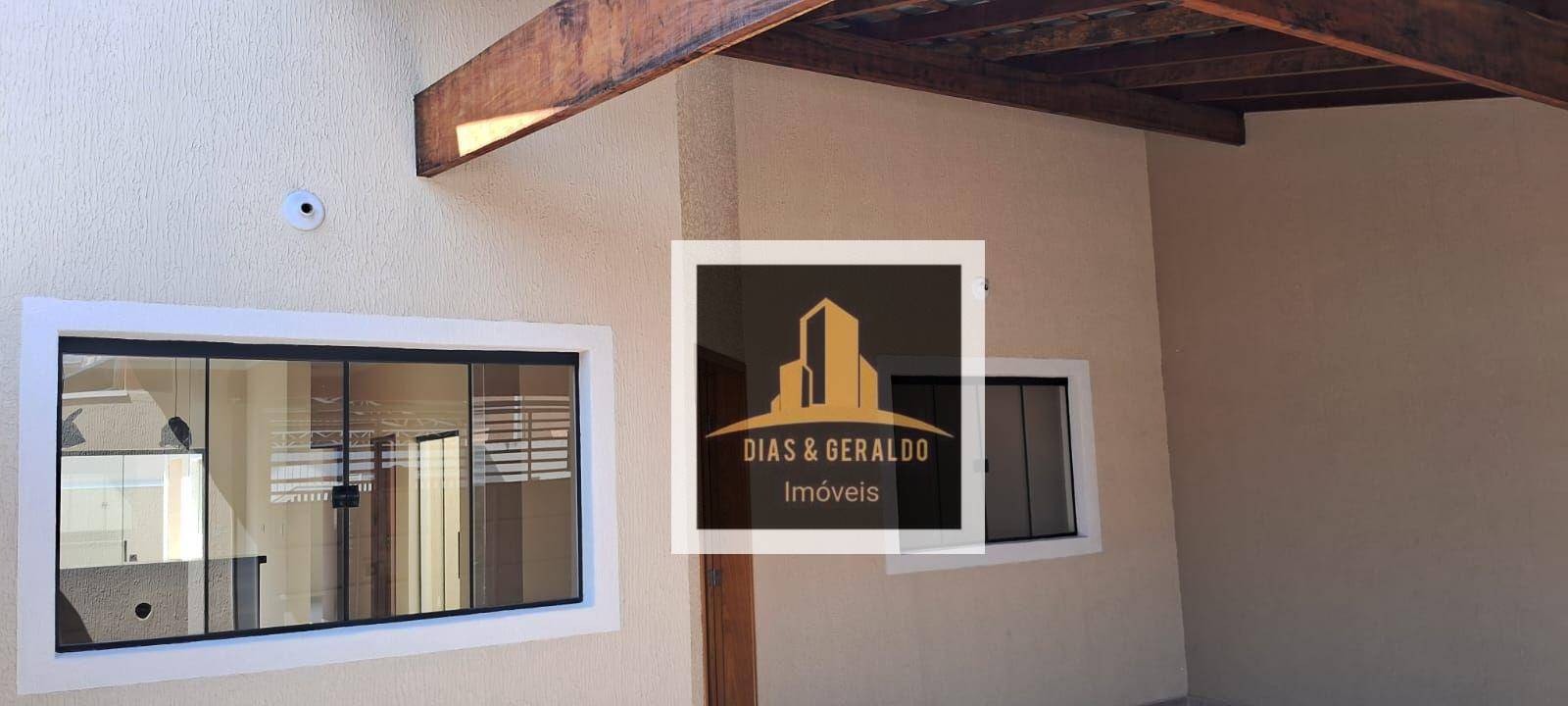 Casa à venda com 3 quartos, 88m² - Foto 4