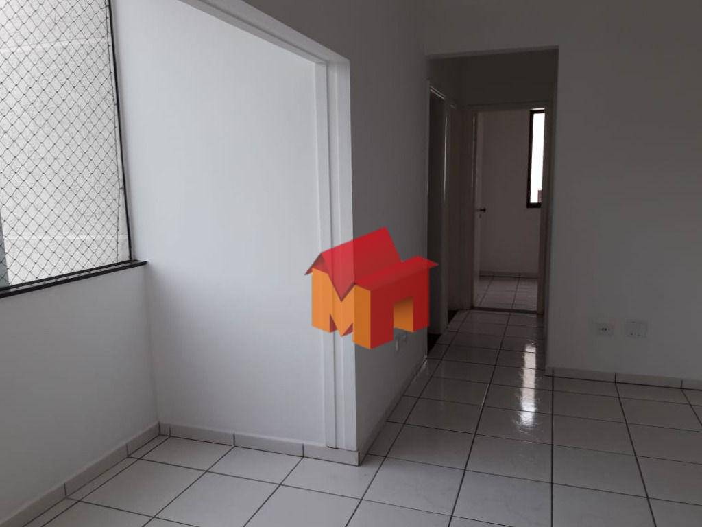 Apartamento à venda com 3 quartos, 69m² - Foto 2